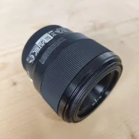 لنز سونی 50mm f 1.8 در حد آکبند و کم کارکرد|دوربین عکاسی و فیلم‌برداری|رشت, گلسار|دیوار