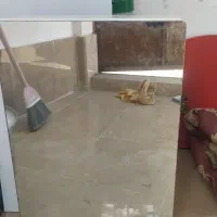 اینه توالت نو کلا وصل نشده