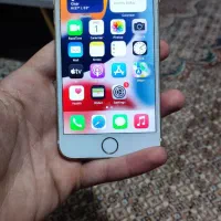اپل iPhone 6s با حافظهٔ ۶۴ گیگابایت