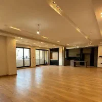 ۲۲۰ متر کلیدنخورده تک واحدی در خیابان اصلی گلسار