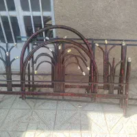 تخت دونفره فرفوژه با تشک نو نو|تخت و سرویس خواب|کرمان, |دیوار