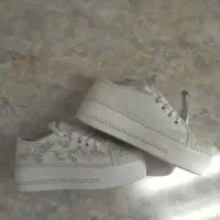 کفش نو|کیف، کفش، کمربند|عجب شیر, |دیوار