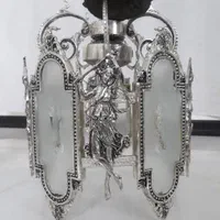 لوستر برنزی با طرح هخامنشی