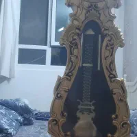 ساعت جنس چوب گردو کاملا سالم