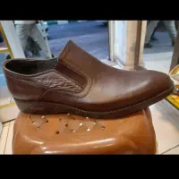 فروش ۲۴۰ جفت کفش بصورت یکجا و کلی به نصف قیمت|کیف، کفش، کمربند|رشت, باهنر|دیوار