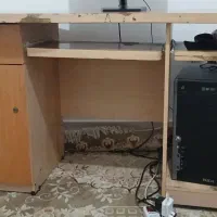 میز  کامپیوتر و صندلی چرخدار
