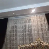 پرده گیپور با یالان مخمل وچوب پرده