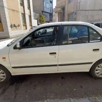 سمندLUx سفید