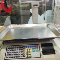 ترازویه دیجیتالی مانیتور دار