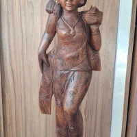 مجسمه زن شرقی 150 سانت  عقاب یکمتر