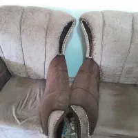مبل ۷ نفره تر تمیز با میز عسلی در حد نو