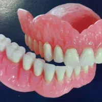 دندان سازی متحرک  چهار باغ و حومه