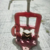 گیره لوله صنعتی