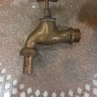 شیر آب برنجی