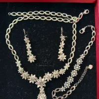 سرویس گردنبند استیل نقره ای|بدلیجات|نسیم‌شهر, |دیوار