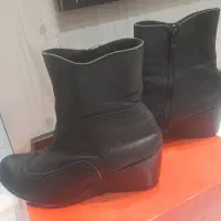 نیم بوت چرم سایز ۳۹