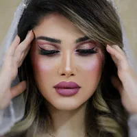 مدل رنگ مو میکاپ شینیون مژه ناخن کوتاهی پاکسازی|خدمات آرایشگری و زیبایی|اصفهان, سرچشمه|دیوار