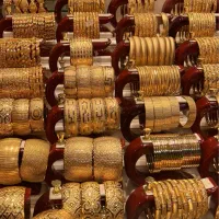 النگوتکپوش پورهنگ طرح ورساچ ۵ درصد بالای تابلو|جواهرات|شیراز, بازار|دیوار