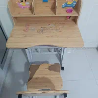 میز و صندلی دانش اموز