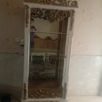 گنجه سفید طلایی تمیز