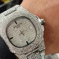 ساعت نگینی شیک