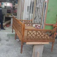 تخت چوبی طرح سنتی بصورت خام ورنگ شده