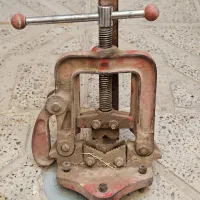 لوله گیر حدیده