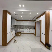 همکف حیاط دار / بدون پارکینگ / عارف