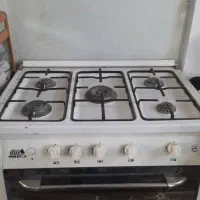 اجاق گاز ۵ شعله صنام در حد نو