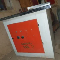 اره و نوار کاغذی زن