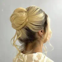 شینیون و آرایش صورت|خدمات آرایشگری و زیبایی|لاهیجان, انقلاب|دیوار