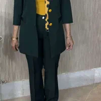 کت شلوار به همراه تاپ