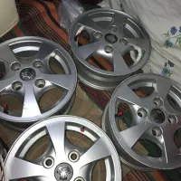 معاوضه رینگ اسپرت پراید۱۱۱تمیز و بدون جوش و تاب