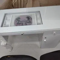 ۱ عدد میز ناخن کاری