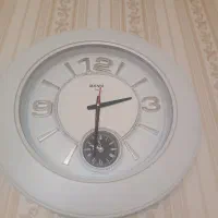 ساعت دیواری سالم ودرحد نو