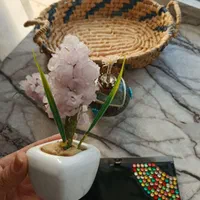 چراغ گردسوز و سبد حصیری شمعدون گلدان چینی دکوری|صنایع دستی و سایر لوازم تزئینی|مشهد, عامل|دیوار