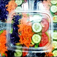 سالاد فصل،سالاد شیرازی،سبزی خوردن