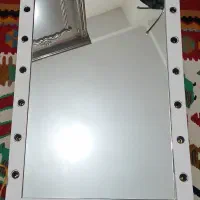 آیینه با جای نصب چراغ