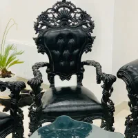 مبل سلطنتی در حد نو چرم اصل و چوب راش