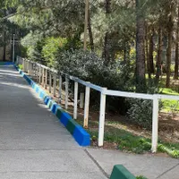 ۱۰۰ متری فرانسوی ساز
