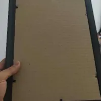 قاب عکس و گواهینامه