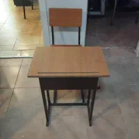 میز و نیمکت دبستان