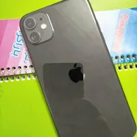 اپل iPhone 11 با حافظهٔ ۶۴ گیگابایت