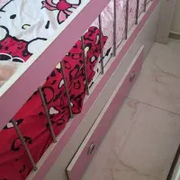 تخت و کمد بچه سالم و تمیز توافقی