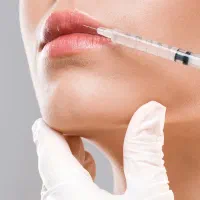 پزشک زیبایی پروانه تهران مسلط به تزریقات