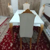صندلی و میز ناهارخوری