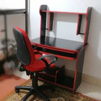 میز و صندلی