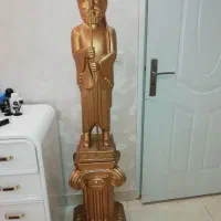 مجسمه سرباز طلایی