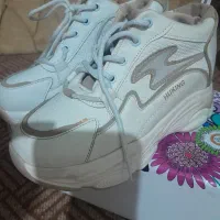 کفش اسپرت لژ دار