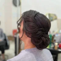 تخفیف برای میکاپ و شینیون|آرایشگاه و سالنهای زیبایی|خوی, |دیوار